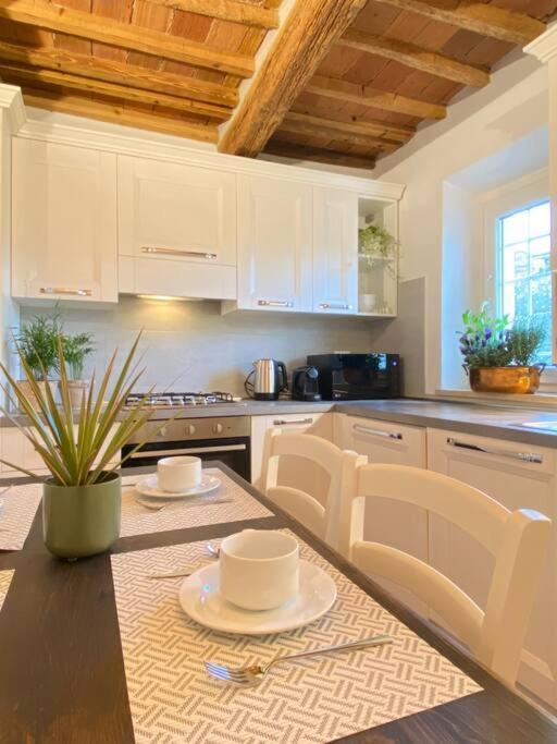 Viaggiare Smart Wi-Fi, Tv Hd, Spazio Di Lavoro, Parcheggio Gratuito Nella Struttura, 卡潘诺里 外观 照片
